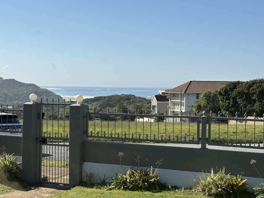 4 Bedroom Property for Sale in Nahoon Beach Eastern Cape